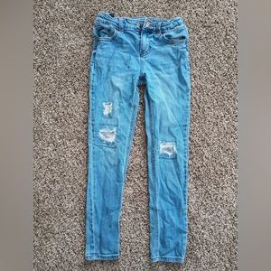 Cute ripped Jeans. Size 10